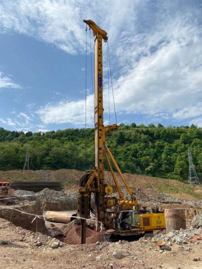 2012 BAUER BG 36 V 36 TON/M C15 MOTOR